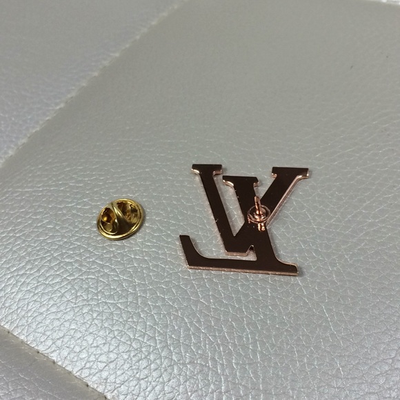 Louis Vuitton rose gold pin counter staff - - Picture 5 of 6